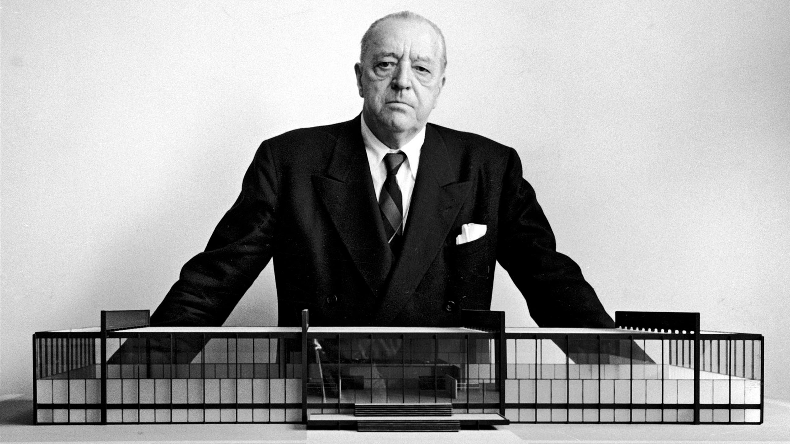 Ludwig Mies van der Rohe: menos es más